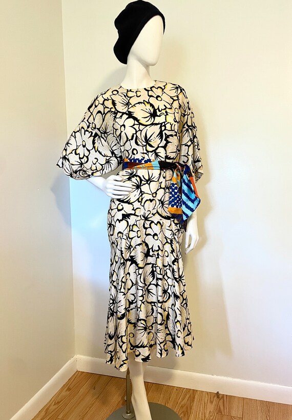 Vintage 1980s does 1930s Silk Floral Dress size S… - image 2