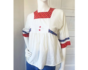 Vintage 1970s Hippie White Peasant Top with Bell Sleeves size Small Extra Small