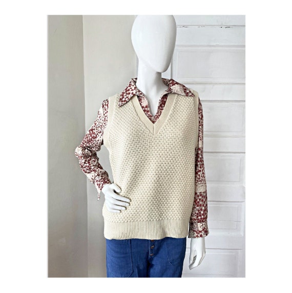 SALE Vintage 1970s Wool Knit Sweater Vest size Me… - image 1