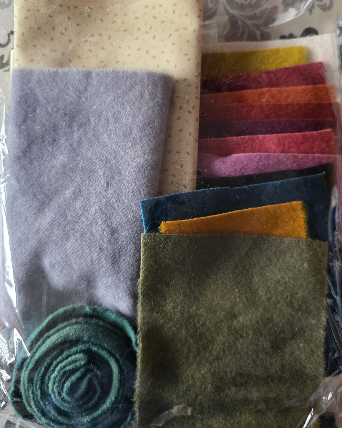 Primitive Garden Watering Hose Border Quilt Block Kit | Wool Applique ...