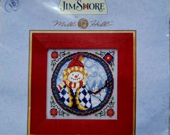 Mill Hill | Jim Shore | WESTERN SNOWMAN | Christmas | Buttoned & Beaded Cross Stitch Kit | Counted Needlework | Cross Stitch Kit