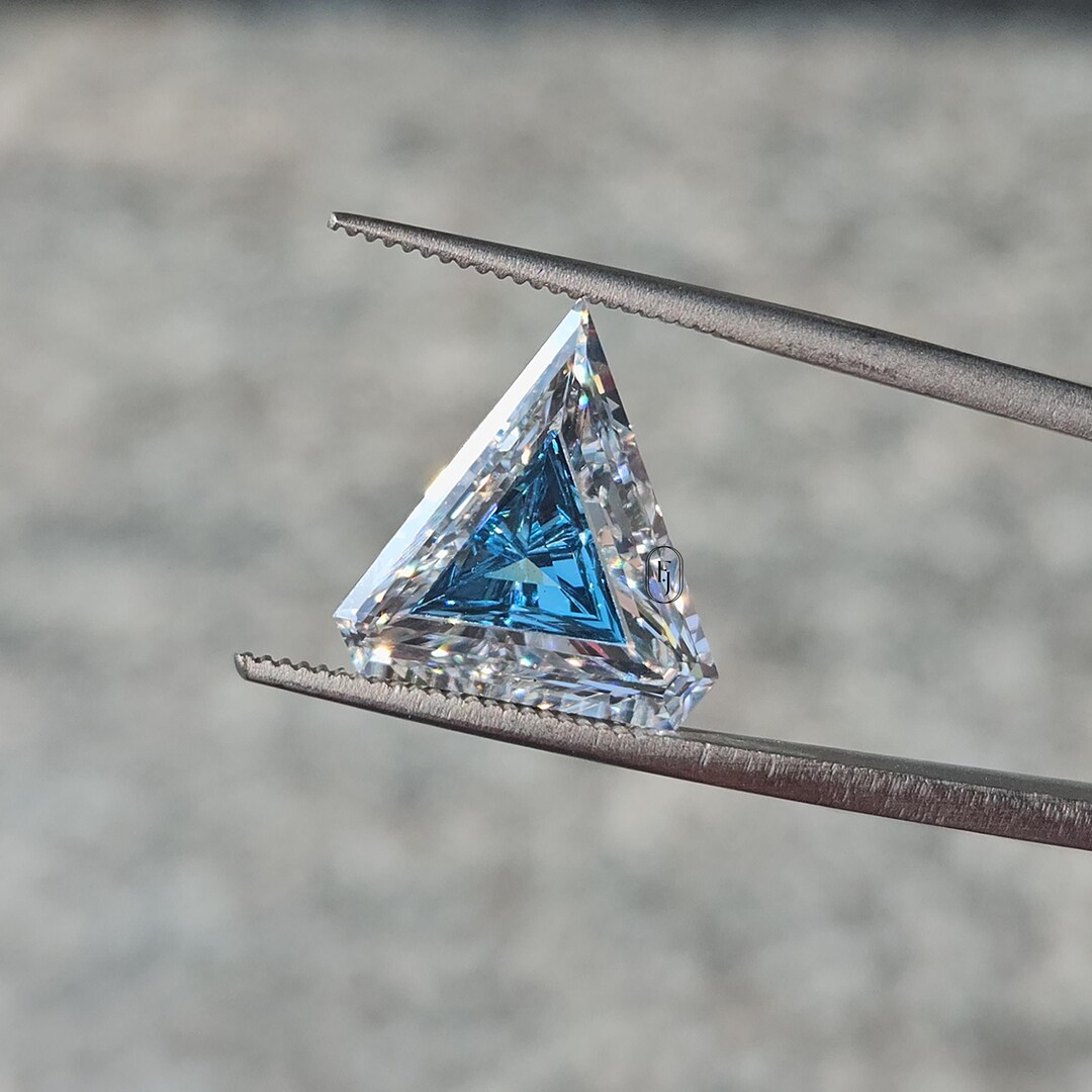 Vivid Blue Two-tone Step Cut Lab Diamond 5 Carat Statement Stone - Etsy UK