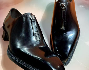 Czarne skórzane buty typu oksford na zamówienie: ręcznie robione buty wizytowe z lamówką Goodyear