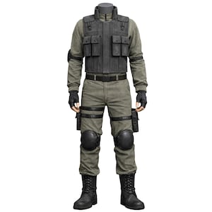 Puede incluir: Un atuendo táctico completo en tonos verdes y negros. El conjunto incluye una camisa de manga larga, un chaleco táctico, pantalones con rodilleras, guantes y botas de combate. El chaleco tiene múltiples bolsillos y un cinturón.