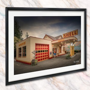 Foto histórica de la gasolinera Shell de Issaquah, arte mural de gasolinera vintage, impresión fotográfica de un lugar emblemático de Washington, decoración del noroeste del Pacífico