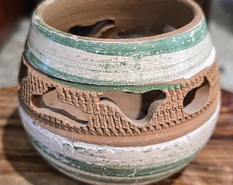 "Kleine Vintage Terrakotta ""Fort Ticonderoga"" Vogel Ausschnitt Pot/Votiv."