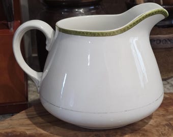 Antiker Homer Laughlin Genesee Krug – Grünes Band & Goldrand