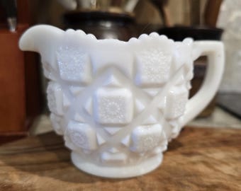 Vintage Westmoreland "Old Quilt" Milchkännchen