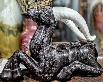 Vintage Mid-Century Swanee USA Pottery Impala Figur, Braun-Weiße Gazelle