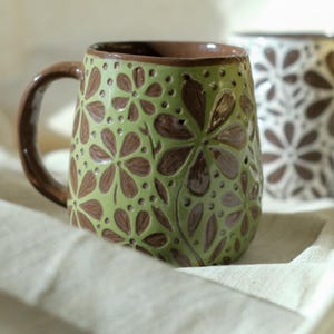 Handmade Ceramic Coffee Mug – Floral Sgraffito Stoneware Tea Cup