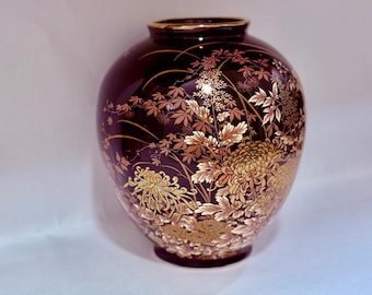 Vintage Toyo Shibata vase.