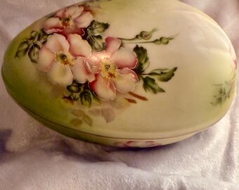 Antique hand painted egg shaped trinket box Nippon stamp made before 1921