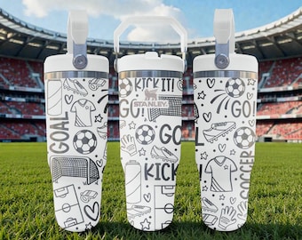 Kubek ze słomką Stanley Flip Straw z grawerunkiem piłkarskim – Frost White – Game Day Sports Design – kubek ze stali nierdzewnej o pojemności 20 uncji, 30 uncji i 40 uncji