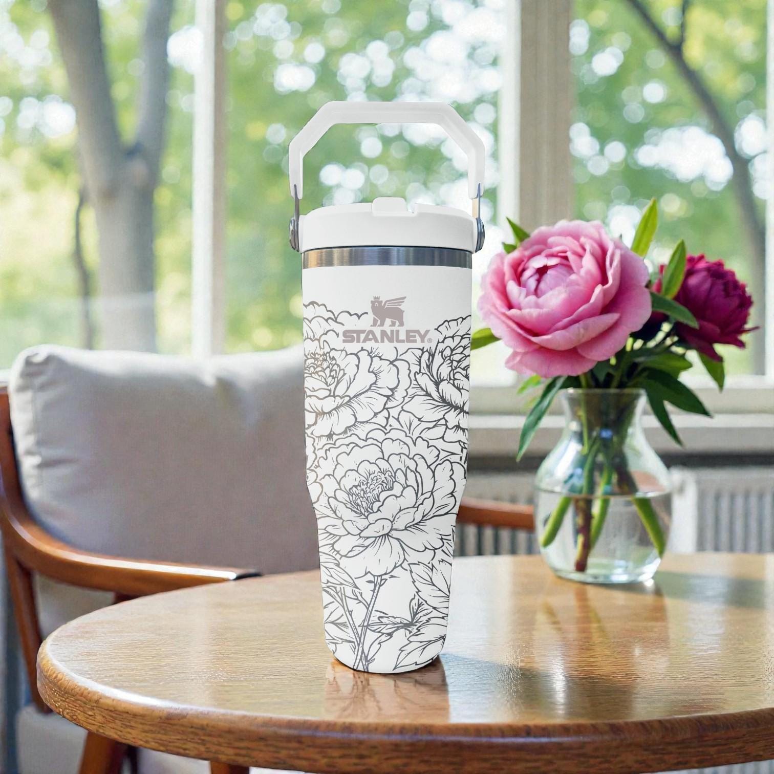 Peony Engraved Stanley Flip Straw Tumbler – Frost White – Elegant