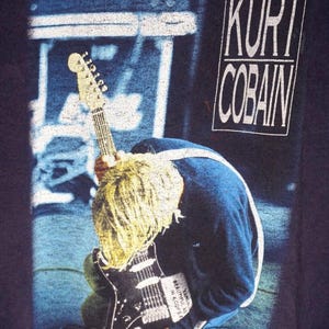 Nirvana Live On Stage T-Shirt - Official Band Logo Tee | Navy Blue Mens Unisex Size M