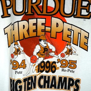 Vintage 1990s Purdue Boilermakers T-Shirt Men’s L / 90s NCAA Basketball Tee / Russell Athletic / Retro College Shirt / University Top