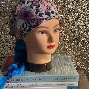 Ladies Scrub cap Halloween Haunting Skulls