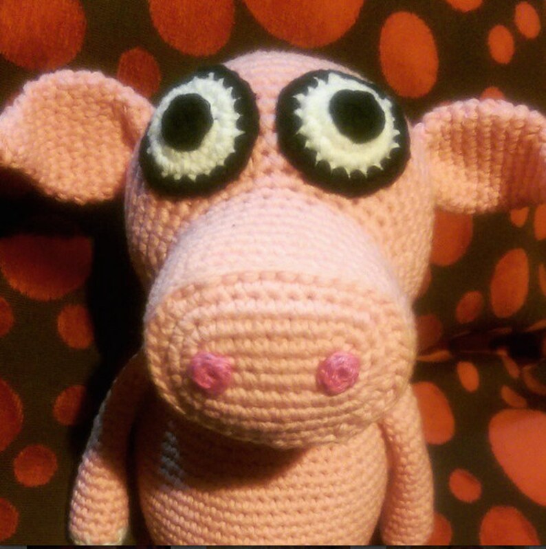 Cute Crochet Pig Pattern image 1