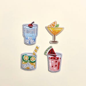 Lot de 4 patchs thermocollants boisson cocktail d'été tropical brodés appliqués pour sacs fourre-tout, vestes, jeans, tissu
