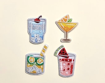 カクテルドリンクアイロン接着パッチ4個セット - トロピカルサマードリンク刺繍アップリケ、トートバッグ、ジャケット、ジーンズ、布用