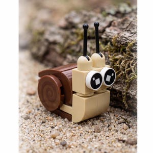 Build-A-Bug: Kit de construcción de caracol de jardín, juego de ladrillos educativos
