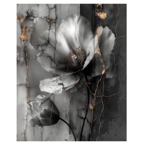 Op de afbeelding: Zwart-wit bloemenkunstprint met twee grote bloemen met gedetailleerde bloemblaadjes en een textuurachtergrond. Gouden accenten benadrukken de scheuren in de achtergrond, wat een vleugje elegantie toevoegt.