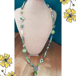 Collier long multiformes Collection Émeraude Urbaine