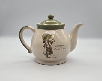 Tetera vintage Holly Hobbie para dos personas / Tetera de cerámica verde aguacate de los años 70 / Decoración de cocina estilo cottagecore de American Greetings