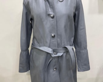 Grijze vintage trenchcoat uit de jaren 70: jas met riem, hoge kraag