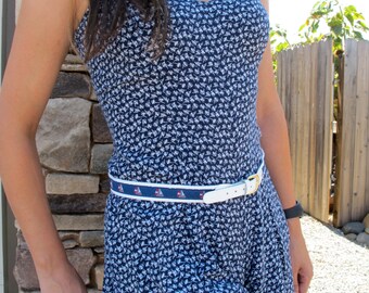 1980s SAILBOAT Belt, Red, White, Navy Blue, Vinyl & Canvas w/ BUCKLE // Ladies Small / Medium