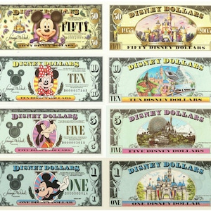 Puede incluir: Colección de Disney Dollars en varias denominaciones, con Mickey Mouse, Minnie Mouse y Goofy. Cada billete muestra imágenes icónicas de Disney, incluyendo el castillo de Cenicienta y escenas de parques temáticos. Los billetes son de varios colores y tienen el texto "Disney Dollars".