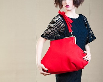 red kiss lock purse/metal frame bag/oversize bag/ big bag