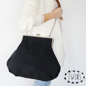 kiss lock Black bag/metal frame bag/standuot black bag/owersize frame bag