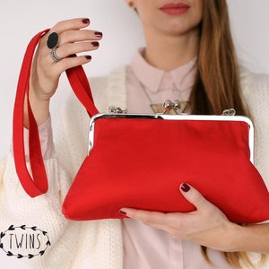 red kiss lock purse with a handle, stripes clutch bag for modern women, Metal frame bag, small crossbody handbag
