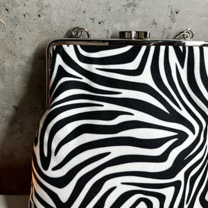Clutch zebra/bag with Chain/metal frame bag/elegant bag/cros body bag/kiss lock bag/purse