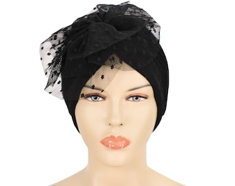 Turbante de encaje negro de los años 40: un atuendo elegante para la noche