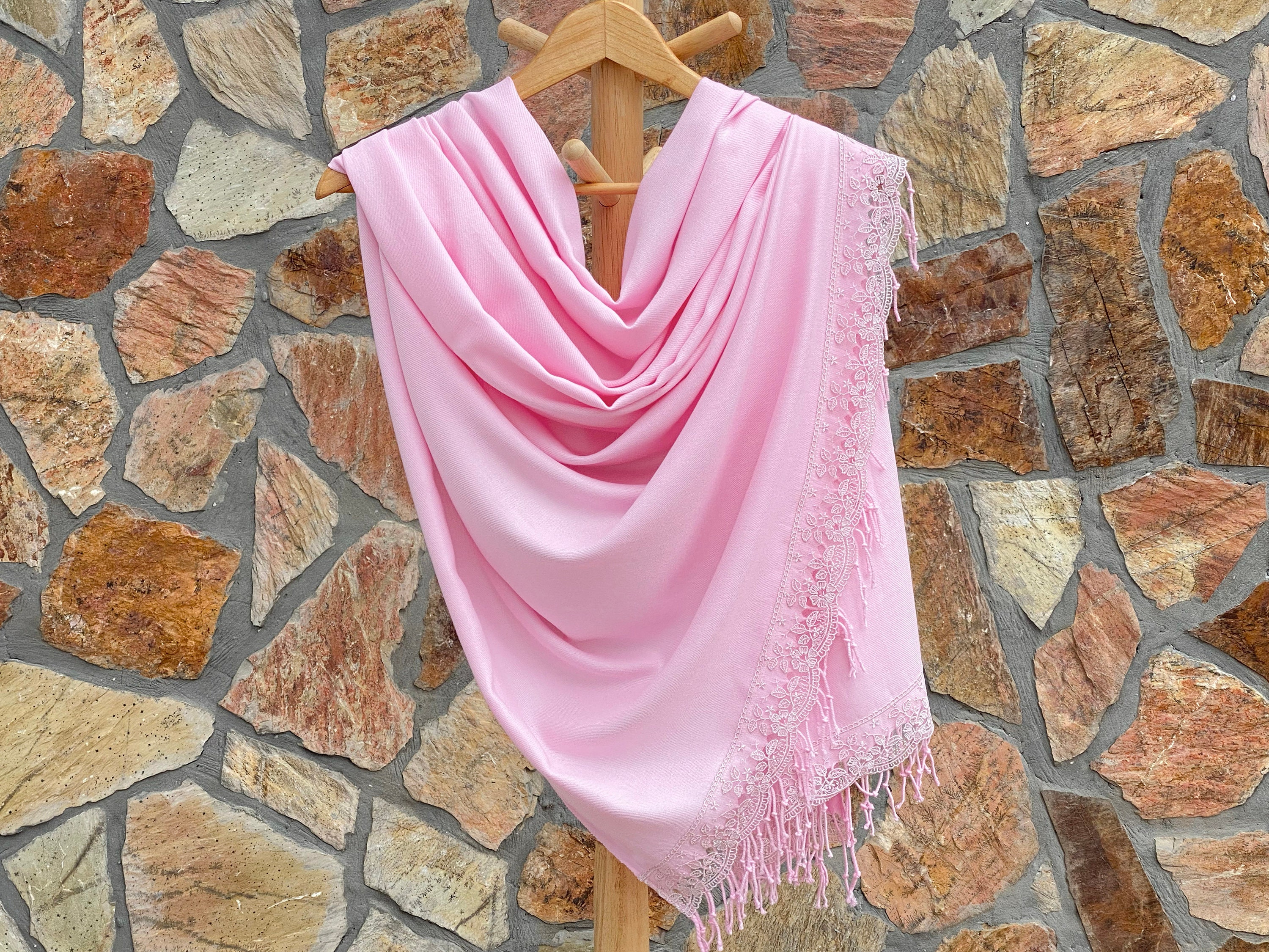 Pink shawl best sale online