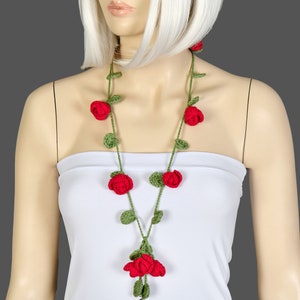 Red Roses Crochet Lariat Scarf For Summer Spring, Flower Lariat Crochet Jewelery Scarf