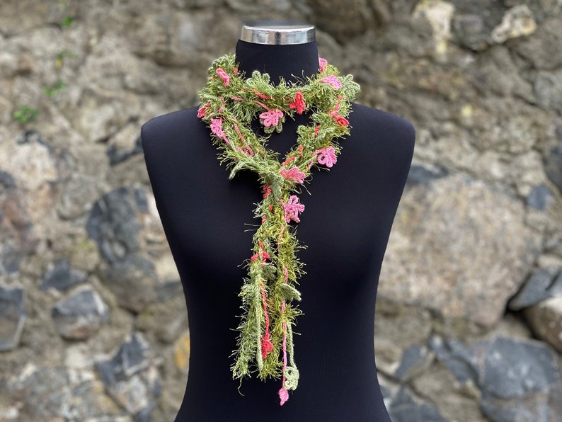 Flower Crochet Lariat Scarf, Lariat Crochet Jewelry, Flower Wrap Scarf, Woman Necklace image 8