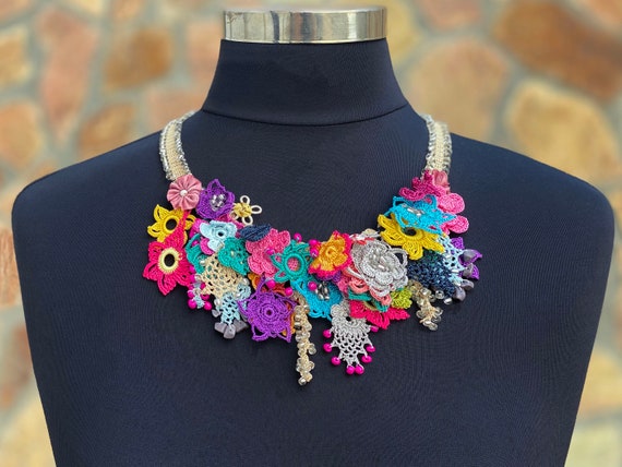 Collar de oya ganchillo de babero de ganchillo - Etsy España