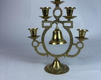 Candelabro antiguo de latón con campana – Portavelas de 5 brazos, decoración ornamentada estilo Hollywood Regency