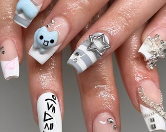 Cat Press On Nails | 3D Silver Chain, Star Accents, Kawaii Y2K Style
