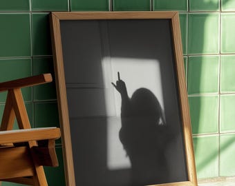 Schwarz-Weiß-Schattensilhouette – Minimalistische Wandkunst – Fotodruck mit dramatischem Lichteffekt (Digitaler Download, 5 Größen)