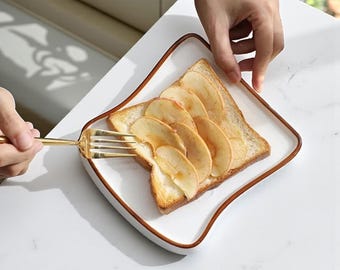 手作りのパン型セラミックプレート | 朝食プレート | セラミック皿 | 素朴なキッチン装飾 | キッチン用品 | 彼女へのギフト | セラミックプレート