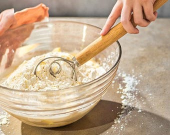 Batidora de masa holandesa con mango de madera – Batidora de pan artesanal