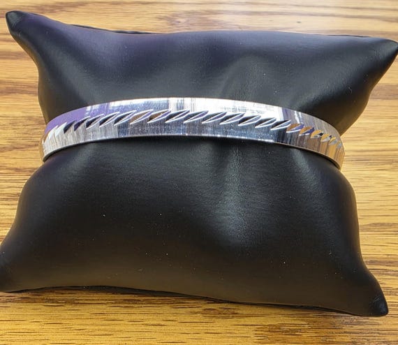 VTG Monet Statement Bangle Bracelet - image 5