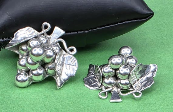 VTG Taxco (925) Sterling Silver Grape Cluster Clip-on Earrings View 2