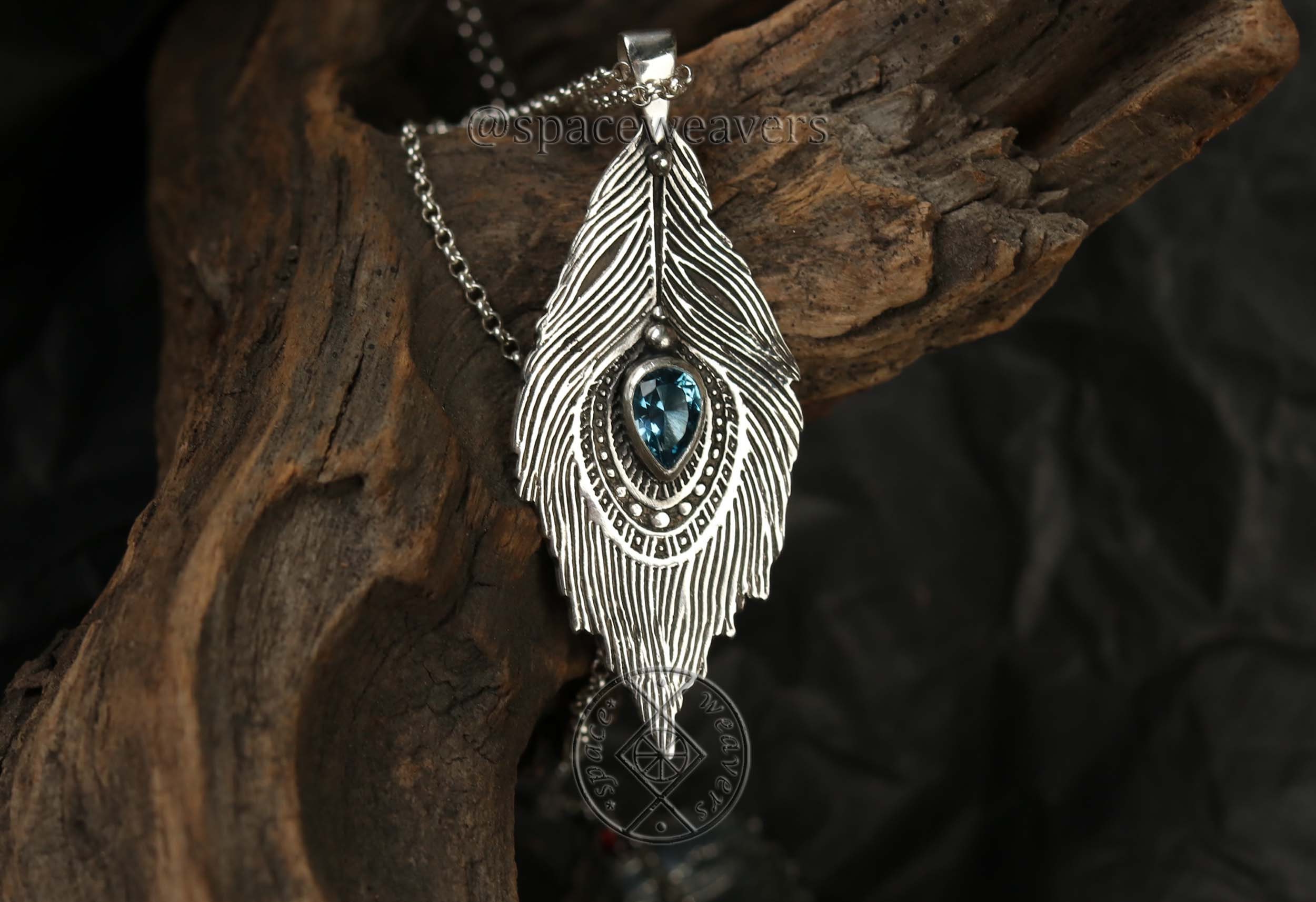 アパルトモン　MANON JEWELRY feather pendant MANON JEWELRY/マノン ジュエリー】 feather pendant 47.5cm