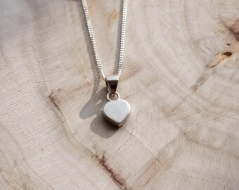 Simple 925 Sterling Silver Small Heart Pendant Necklace