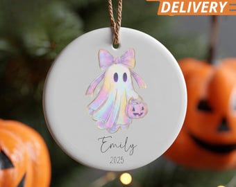Decorazione personalizzata a forma di fantasma pastello 2025: decorazione per albero di Natale Coquette, adorabile ricordo di "dolcetto o scherzetto" con nome personalizzato